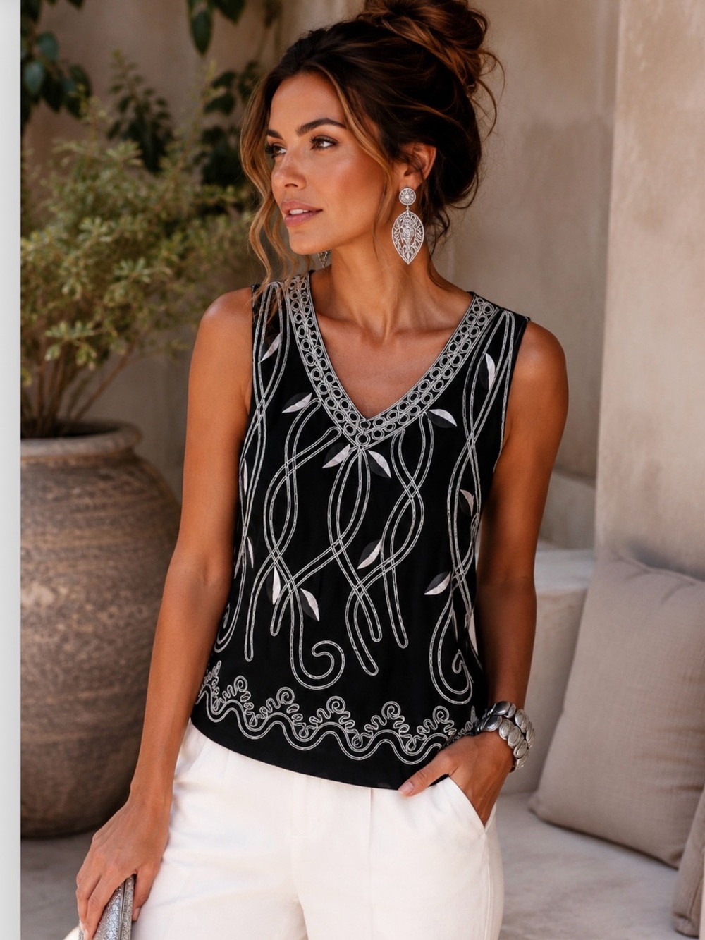 Lauren Michelle Black Silver Embroidered V-Neck Top XL NWT